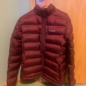 Columbia burgundy down puffer coat. Size XL.
